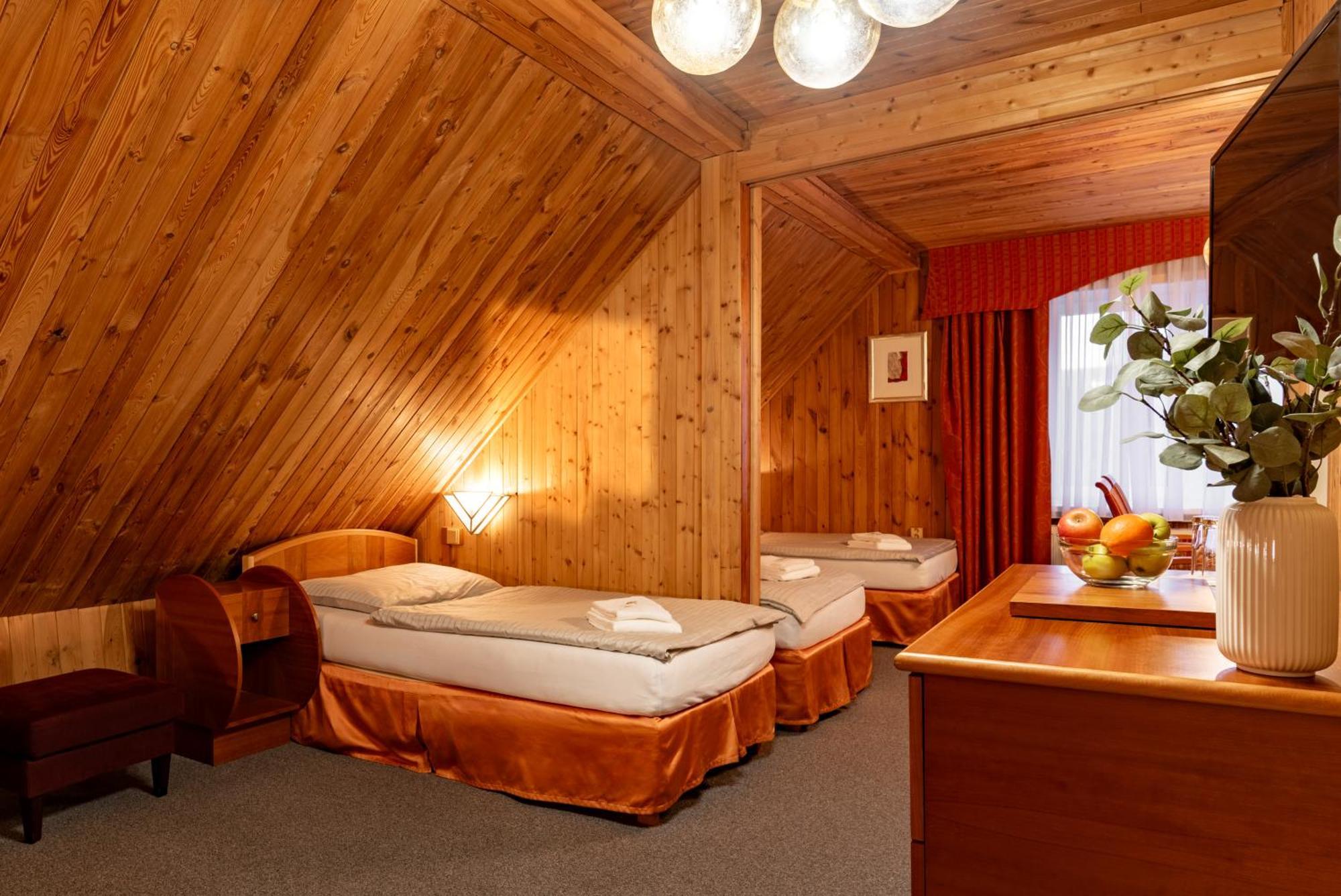 Hotel Schwarz Nové Hamry Εξωτερικό φωτογραφία