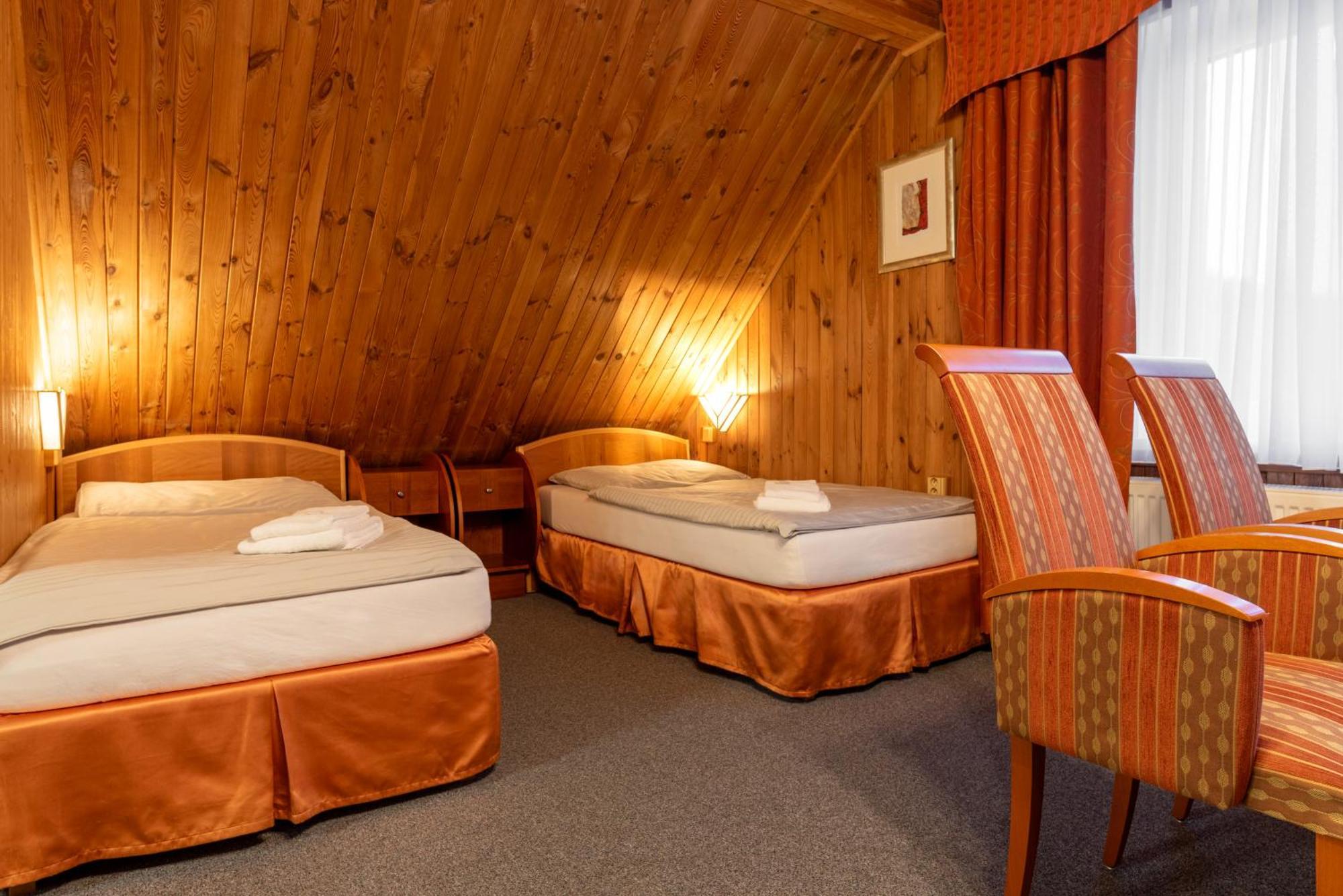 Hotel Schwarz Nové Hamry Εξωτερικό φωτογραφία