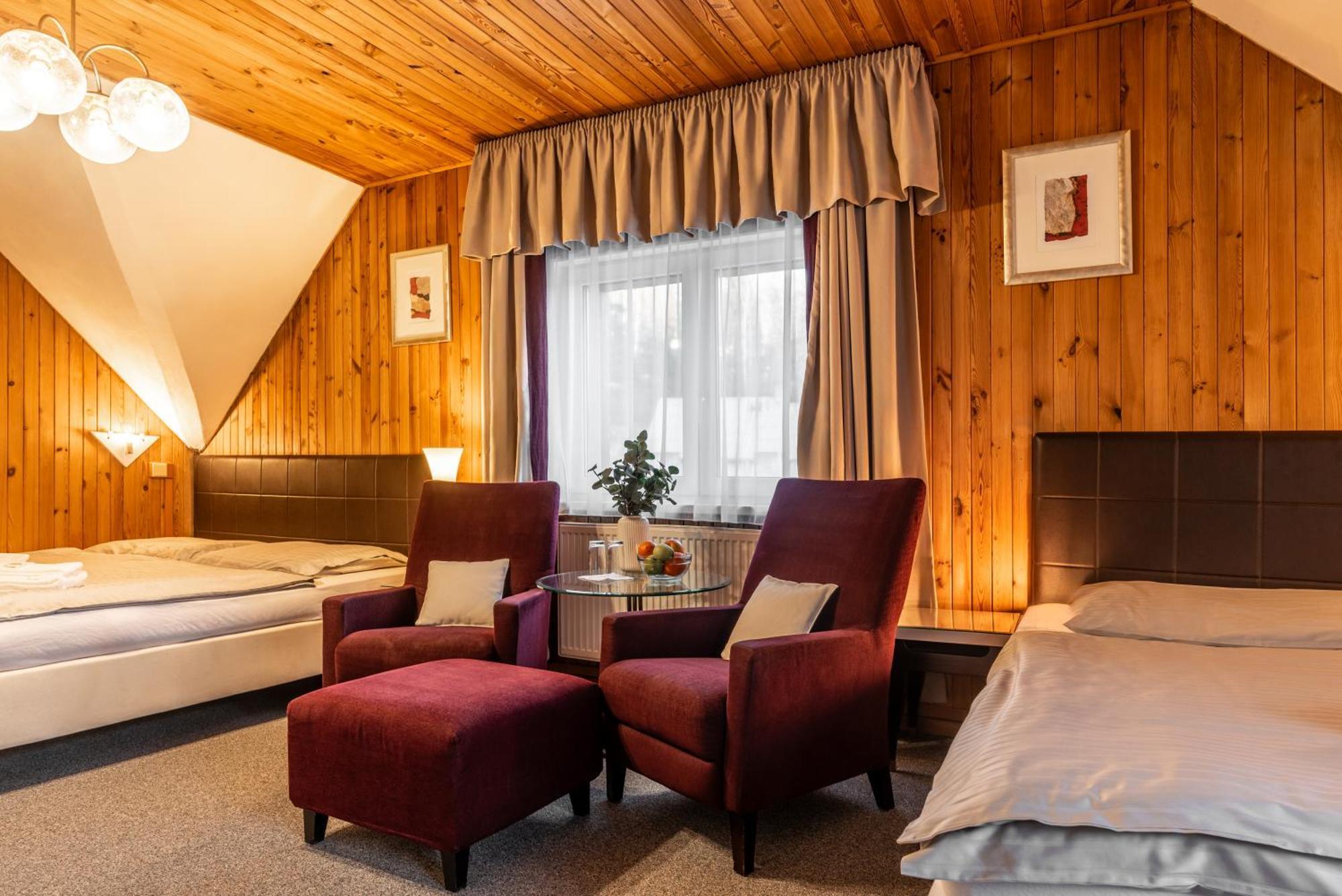 Hotel Schwarz Nové Hamry Εξωτερικό φωτογραφία